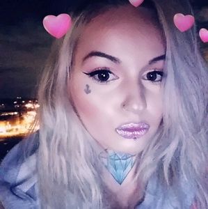 Meet your Posher, Alisha